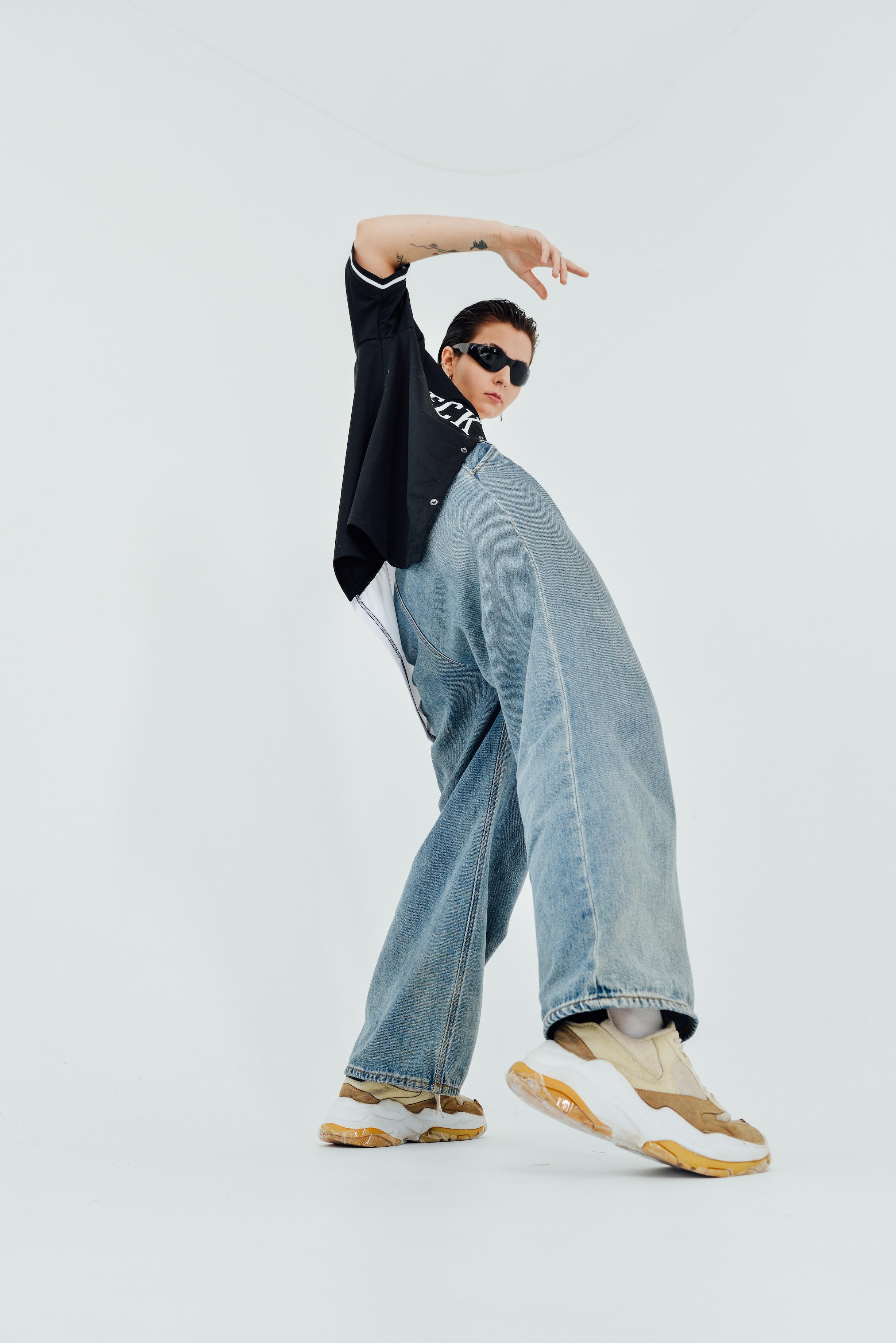 Studio — 14